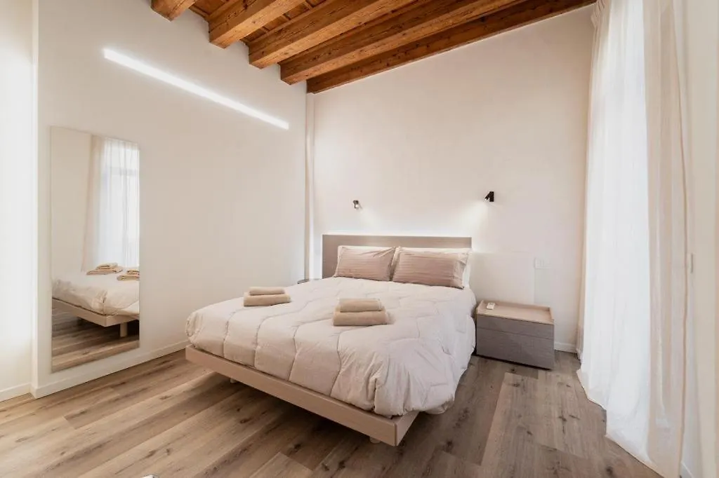 Apartment Flores Home Verona