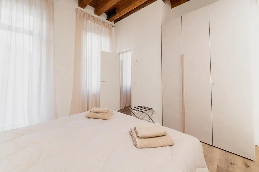 Apartment Flores Home Verona